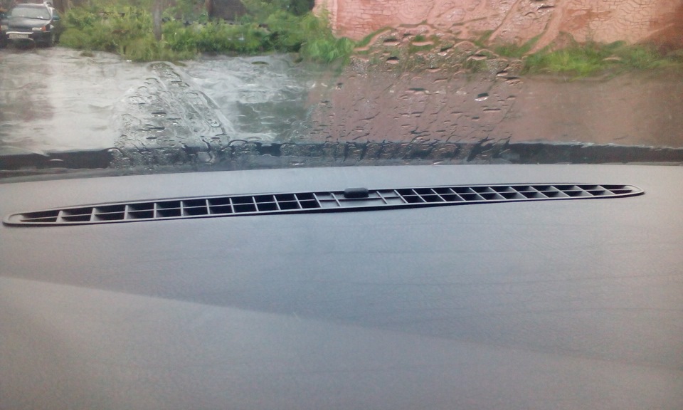 Дребезжание в задней правой колонке — Volkswagen Golf Mk4, 1,4 л, 2002 ...