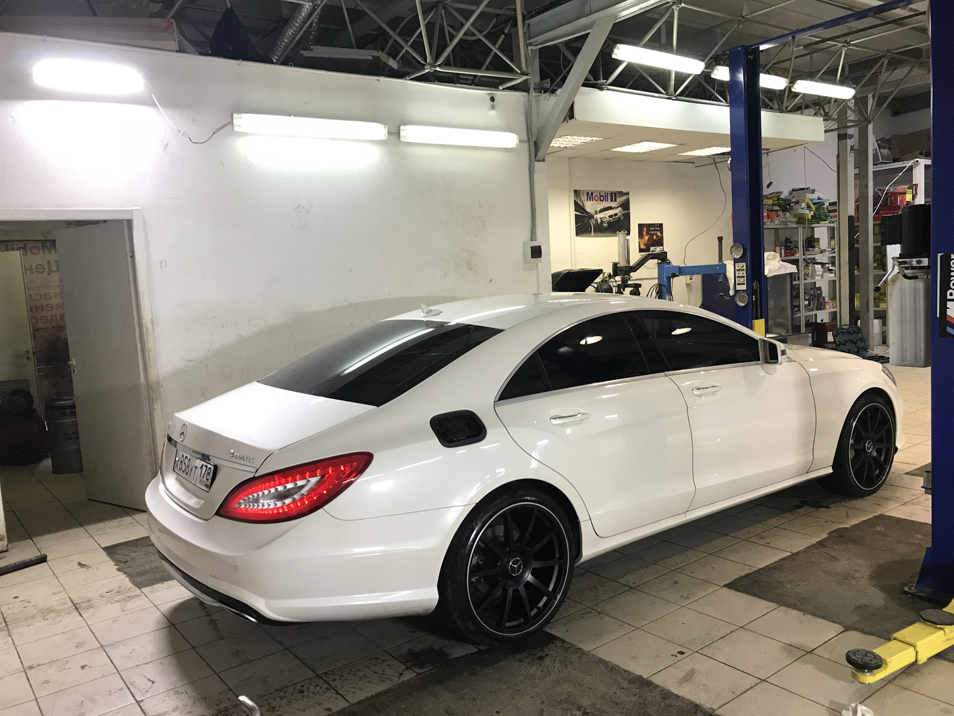 Mercedes CLS r20