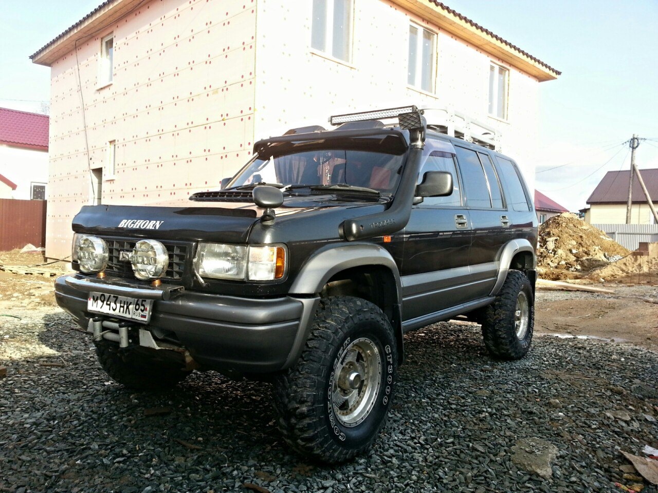 Isuzu bighorn. Исузу Бигхорн 1998. Isuzu Bighorn 2. Исузу Бигхорн трехдверный. Исузу Бигхорн 80.