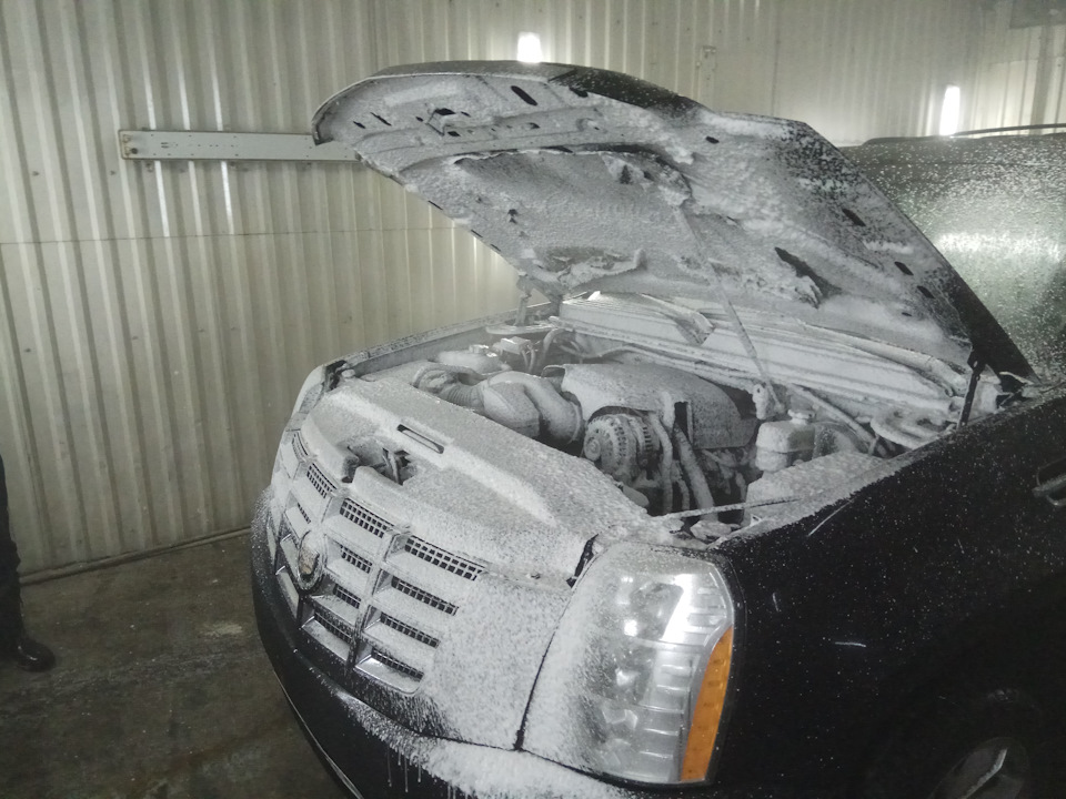 96b9af5s 960 кадиллак эскалейд где номер двигателя