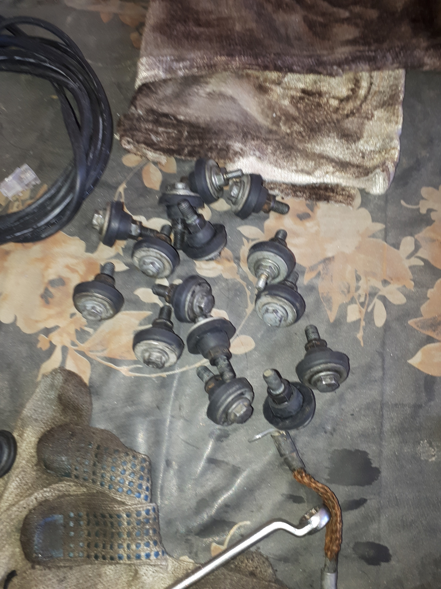 Потекло масло из под клапанной крышки — BMW 5 series (E34), 2,5 л ...