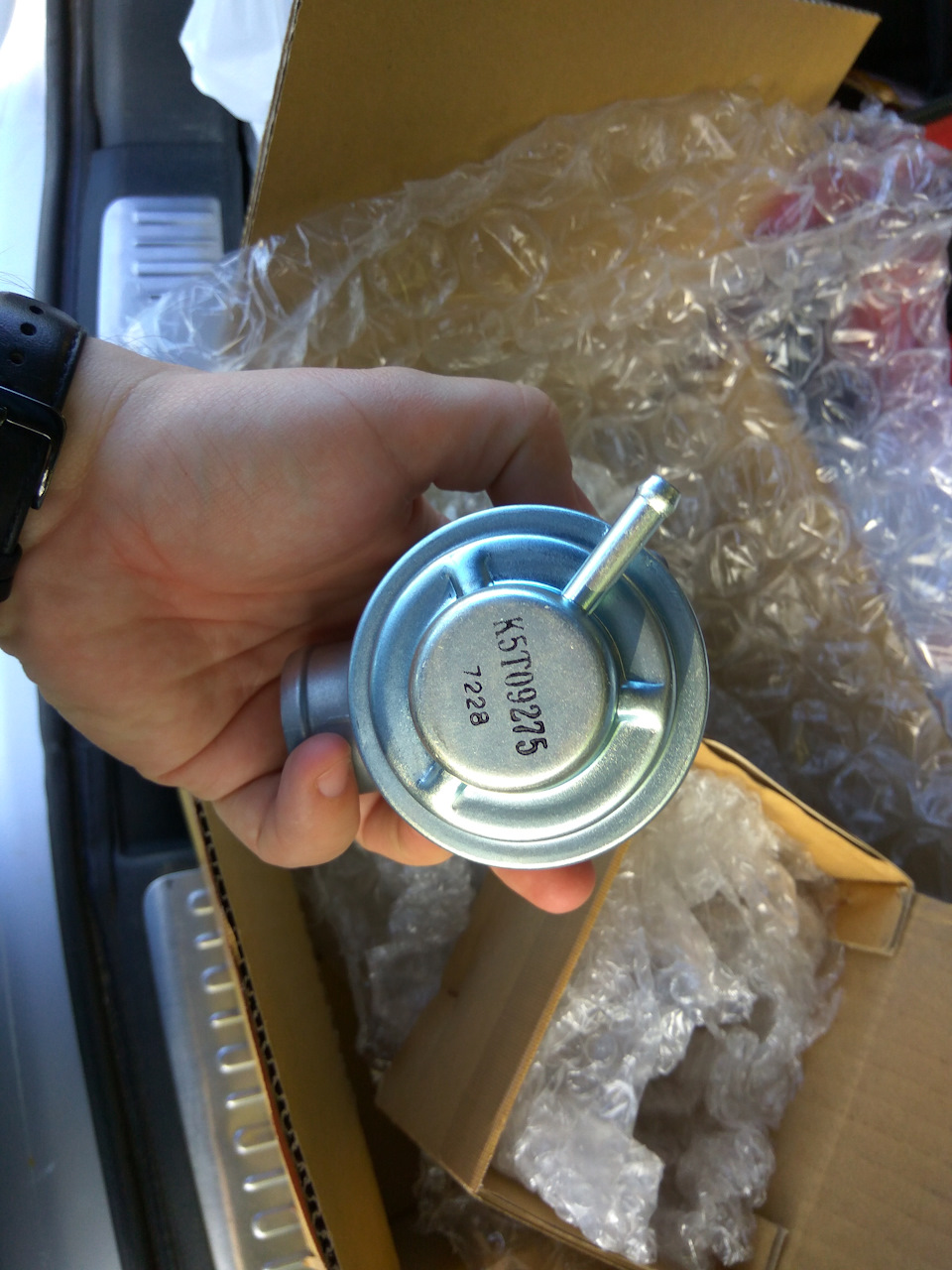 1545A001 Клапан воздушный перепускной Mitsubishi | Запчасти на DRIVE2