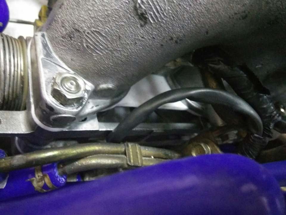 Фото в бортжурнале Nissan Skyline (R32)