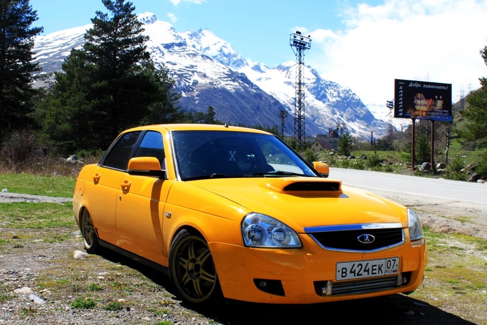 Lada Priora Coupe оранжевая