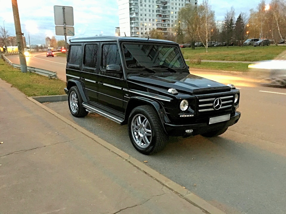 Mercedes Benz g55 Orange