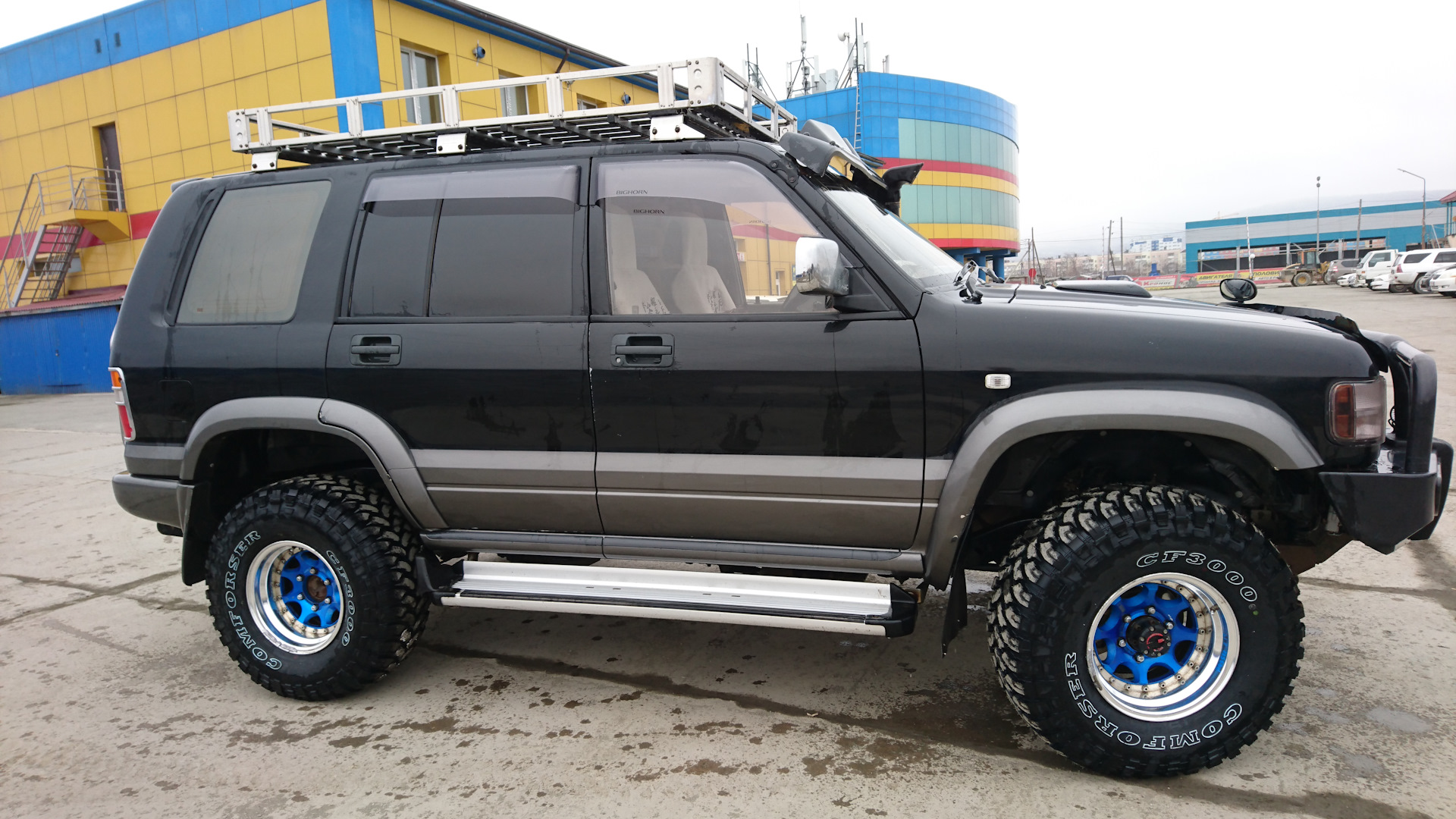 Isuzu Bighorn off Road