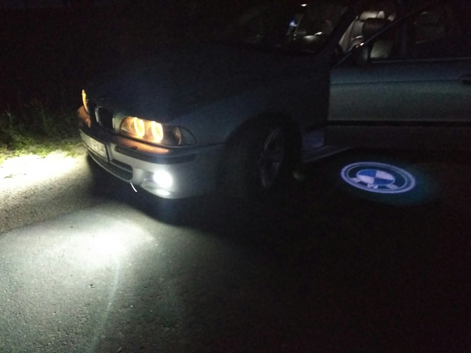 Ништяки — BMW 5 series Touring (E39), 2,5 л, 2003 года | стайлинг | DRIVE2
