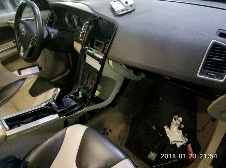 Распиновка штатной магнитолы volvo xc60