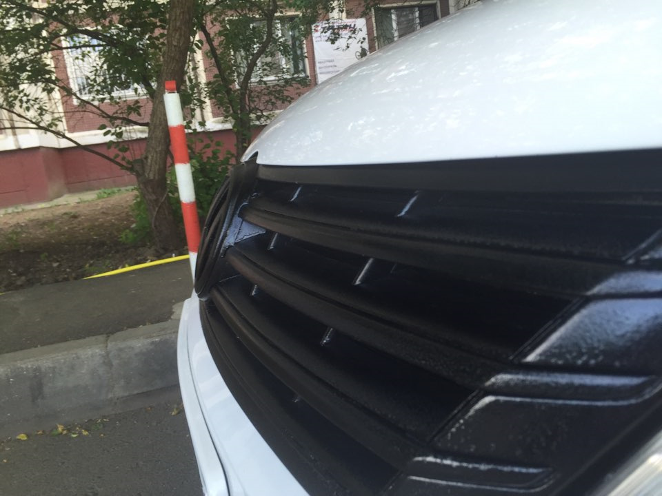Покраска радиаторной решетки антигравийкой. — Volkswagen Passat CC, 1,8 ...