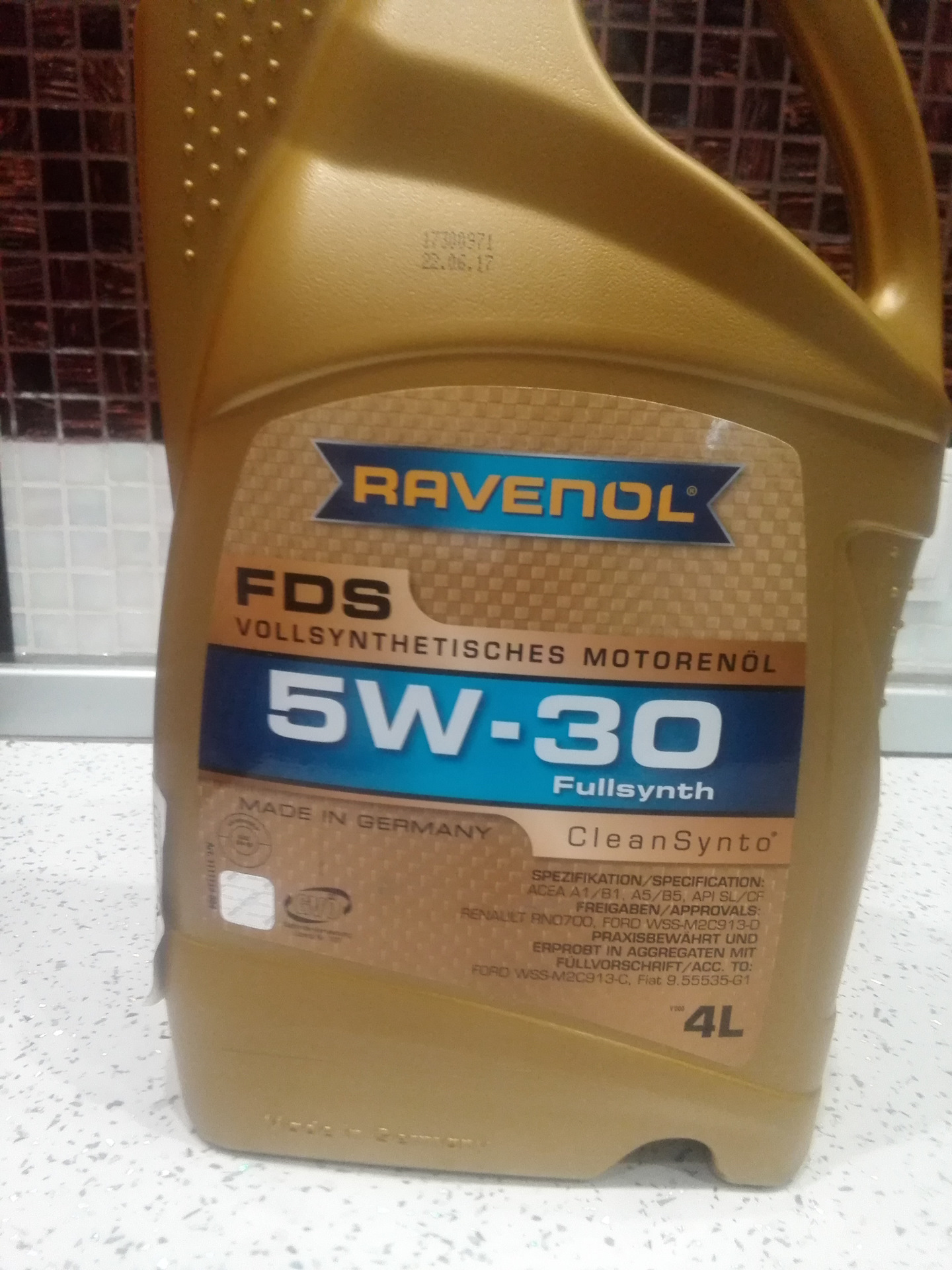 Масло равенол 5w30. Ravenol FDS 5w-30. Масло Равенол 5w30 FDS. Масло Равенол для Форд фокус 2. Ravenol 5w30 FDS Accord 7 2.4.