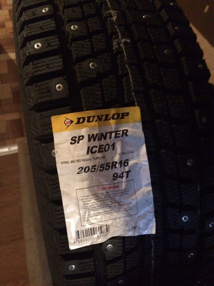 Dunlop sp winter ice r15. Данлоп SP Winter Ice 01. Dunlop Winter Ice 01 205/55 r16. 205 60 16 Dunlop SP Winter Ice 01 92т. Dunlop 4 Ice e+ 205/55 r16.