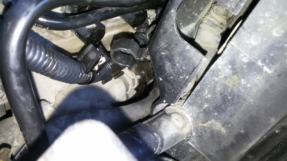 Порвался шланг — Ford C-Max I, 2 л, 2005 года | своими руками | DRIVE2