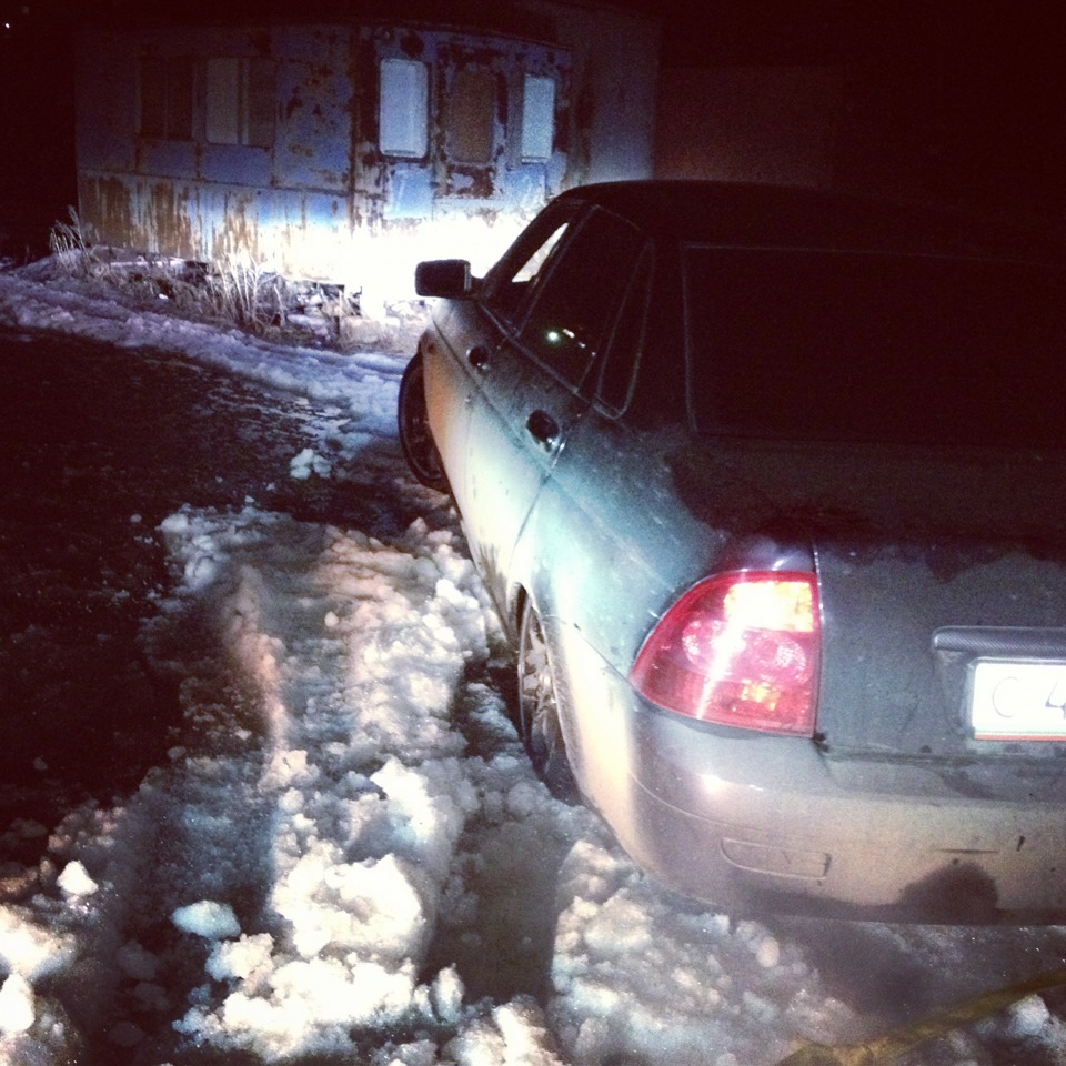 На Посадке в гараж)))) — Lada Приора седан, 1,6 л, 2007 года ...