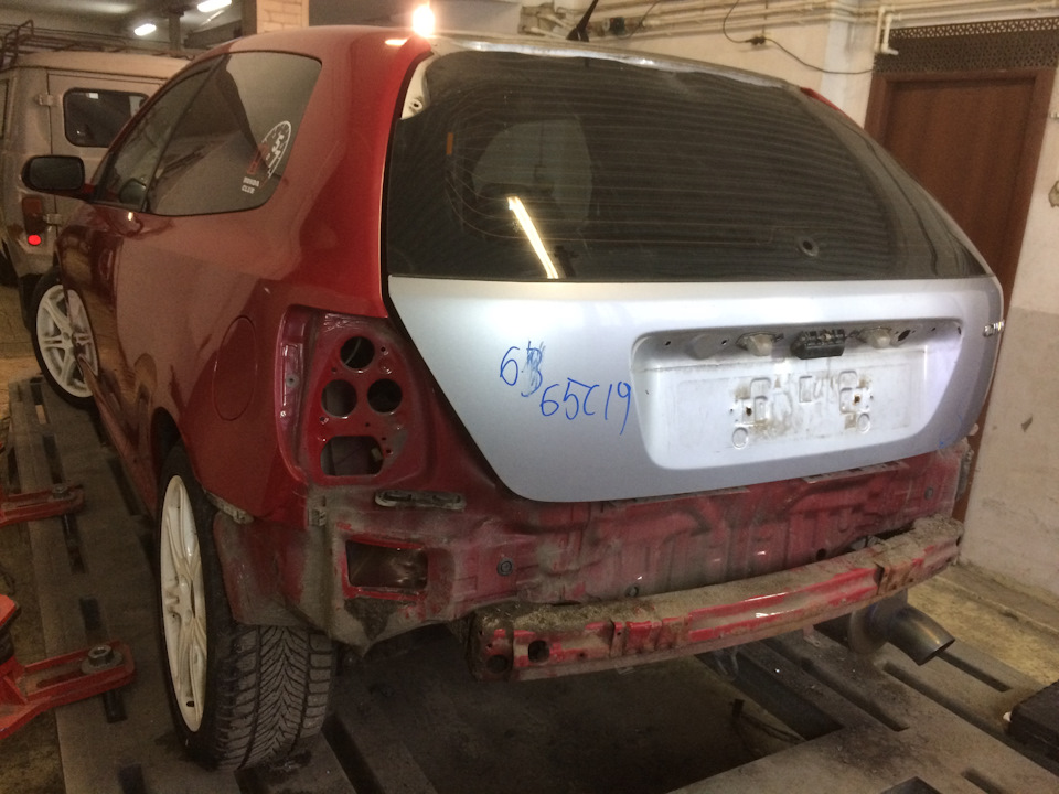 Фото в бортжурнале Honda Civic Type R (2G)