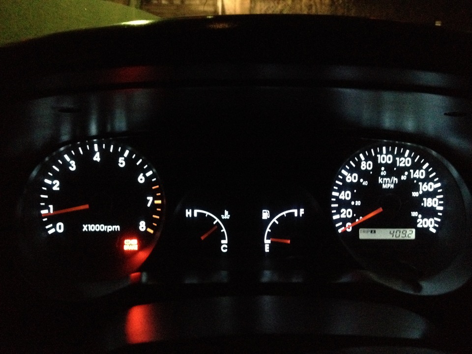 Свет приборной панели+подсветка кнопок — KIA Sportage (1G), 2 л, 2005 ...