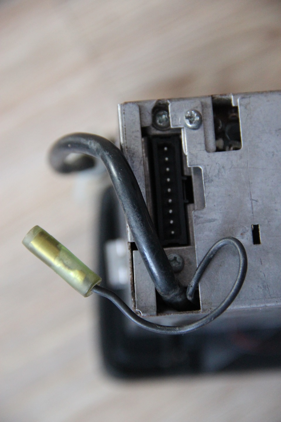 Штатный магнитофон, как подключить? — Volvo 240, 2,3 л, 1981 года ...