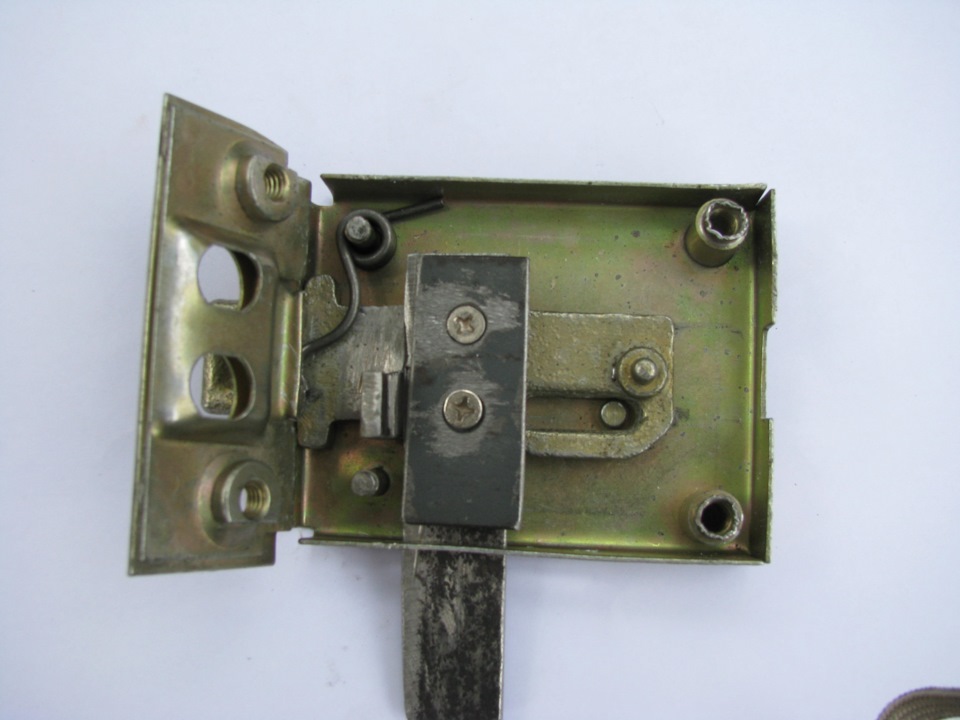 Центральный замок 2 — УАЗ 3303, 2,4 л, 1995 года | тюнинг | DRIVE2