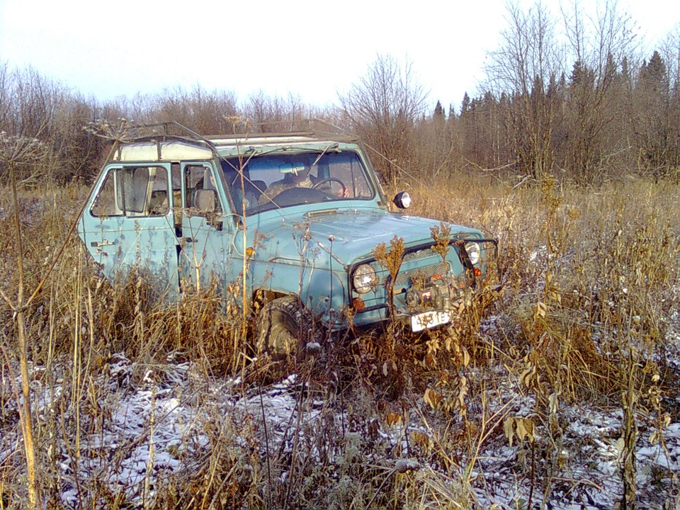 Заброшенный УАЗ 31514 В лесу