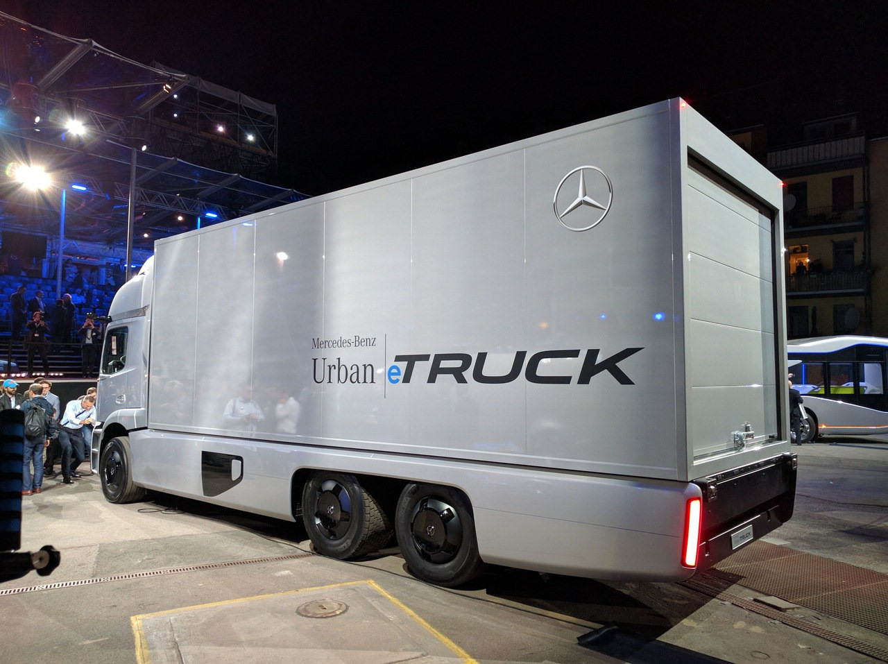 Mercedes Benz Urban ETRUCK