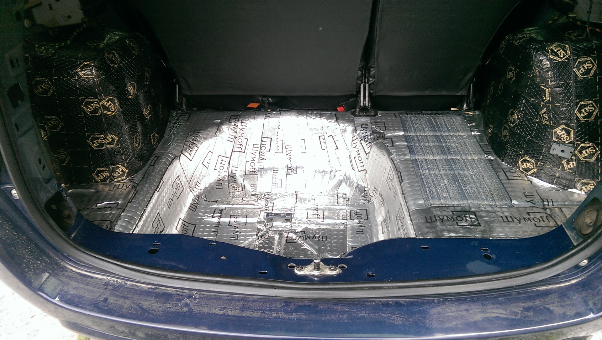 Форд фокус 2 двигателя шумоизоляция. Шумоизоляция фьюжн. Форд фокус 2 двигателя шумоизоляция. Шумоизоляции автомобиля форд куга 2. Шумоизоляция форд фьюжн своими руками.