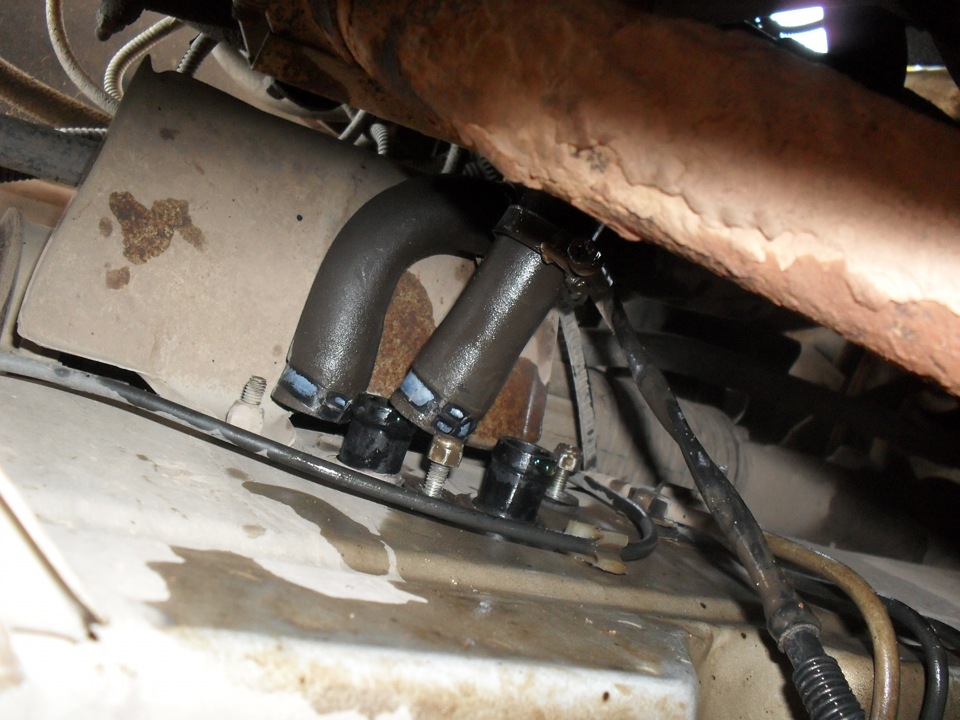 Замена краника отопителя печки — Lada 2115, 1,5 л, 2006 года | своими ...