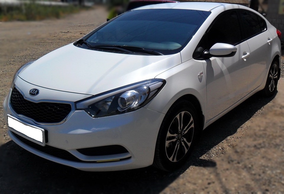 Kia Cerato 2013 белая