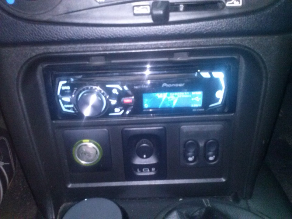 Музыка — Chevrolet Niva (1G), 1,7 л, 2013 года | автозвук | DRIVE2