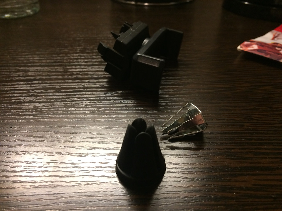 Крепление телефона или как использовать заглушку — Skoda Octavia A4 Mk1 ...