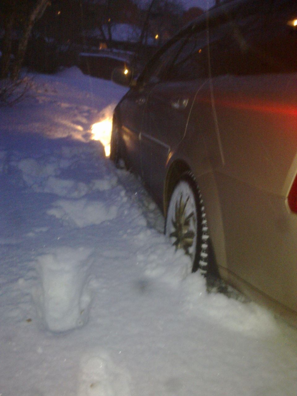 На переднеприводном как полноприводном ) — Chevrolet Lacetti SW, 1,6 л ...