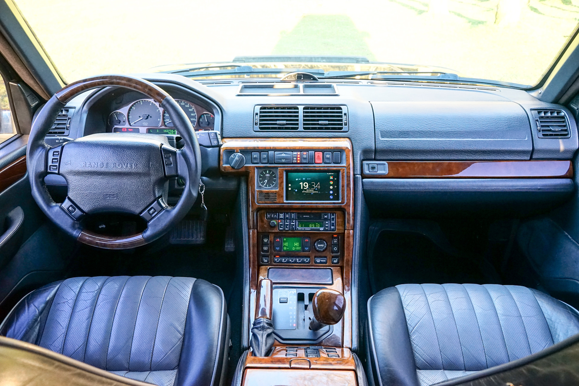 Интерьер Range Rover P38 Autobiography — Land Rover Range Rover (2G), 4,6  л, 1998 года | фотография | DRIVE2