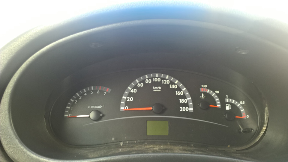 Лампочки, опять же — Lada Калина Универсал (1G), 1,6 л, 2012 года ...