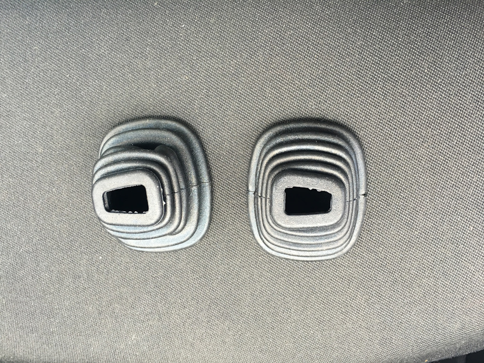 Пыльник подрулевого переключателя света — Volkswagen Polo Sedan, 1,6 л ...