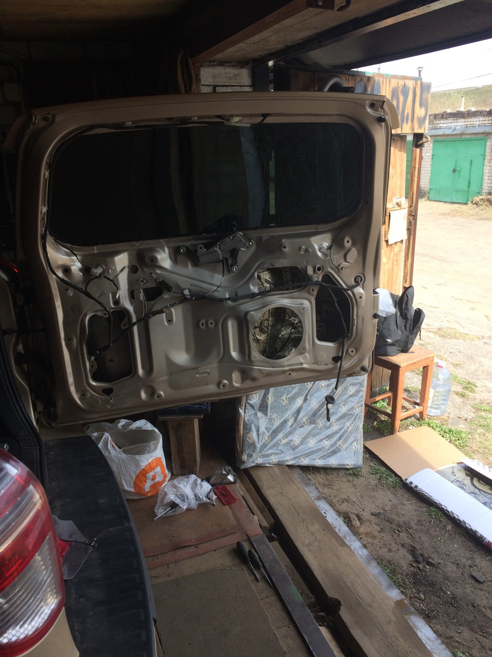 шумоизоляция задней двери toyota rav4 шумоизоляция задней двери toyota rav4