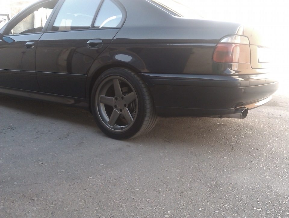 КОТОЧКИ В НОВОМ ЦВЕТЕ — BMW 5 series (E39), 3,5 л, 1997 года | колёсные ...