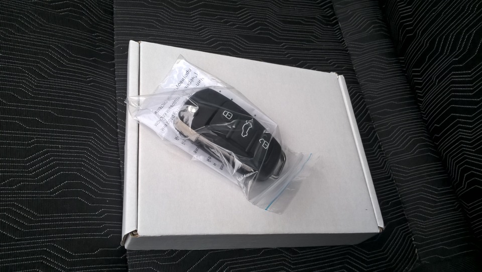 Новогодний подарок для Белоснежки: выкидной ключ зажигания. — Lada ...