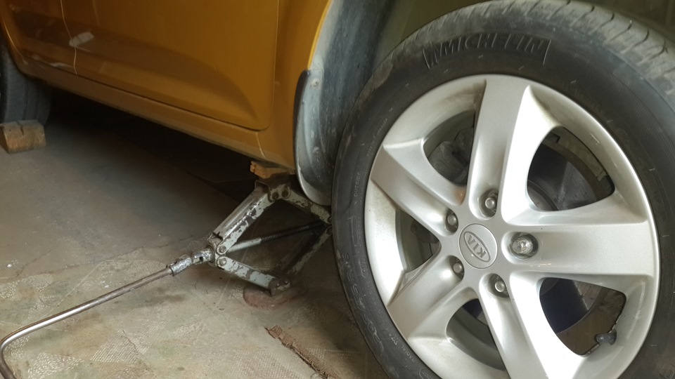 диагностика переднего ступичного подшипника — KIA Ceed (1G), 1,6 л ...