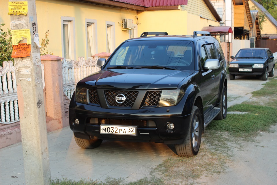 Nissan Pathfinder r51 черный