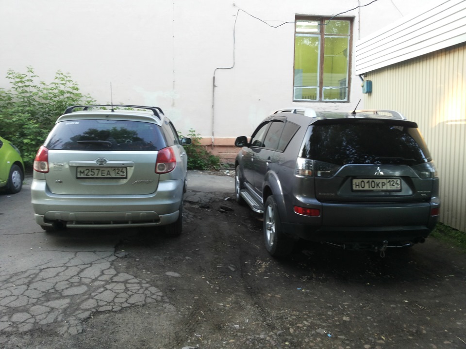 Сравнил матрешку и аута на просвет))) — Mitsubishi Outlander XL, 3 л ...