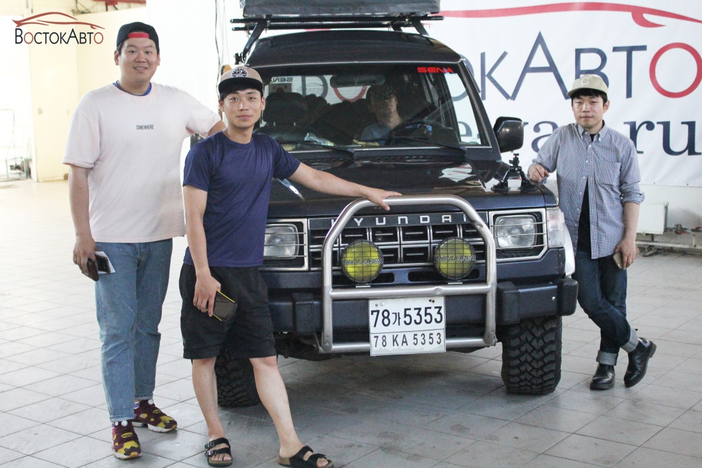 Путешественники из Южной Кореи в «Восток-Авто» и ремонт рамы Hyundai ...
