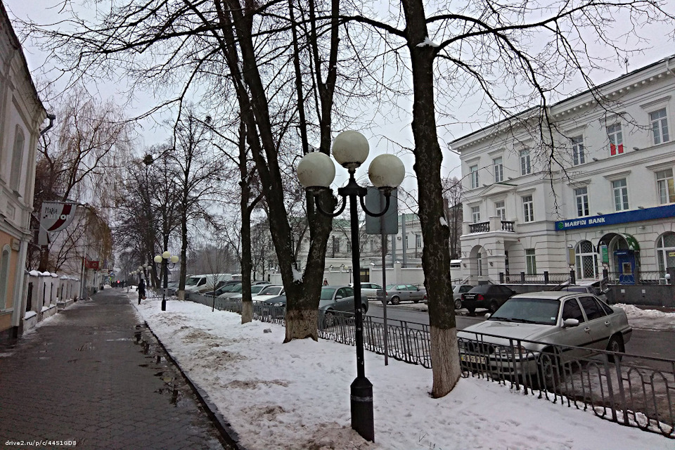 Дэу нексия замена масла в гидроусилителе руля. 97b82ds 960. Дэу нексия замена масла в гидроусилителе руля фото. Дэу нексия замена масла в гидроусилителе руля-97b82ds 960. картинка Дэу нексия замена масла в гидроусилителе руля. картинка 97b82ds 960. Давненько планировал заменить эту жидкость, которая по цвету напоминала больше очень крепкий чай. Сначала вкратце о том что необходимо сделать, чуть ниже расскажу как это делается и зачем.1 Нужно вывесить переднюю часть авто2 Полностью слить старую жидкость3 Залить новую4 Ездить и радоваться жизни;)Ну а теперь подробно и по порядку. Сначала мы вывешиваем переднюю часть авто настолько, чтобы свободно можно было крутить рулем на заглушенном двигателе.