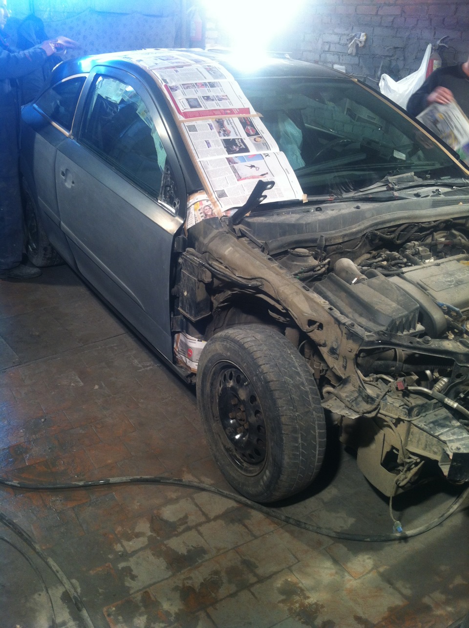 малярный цех — Opel Astra H GTC, 1,6 л, 2008 года | кузовной ремонт ...