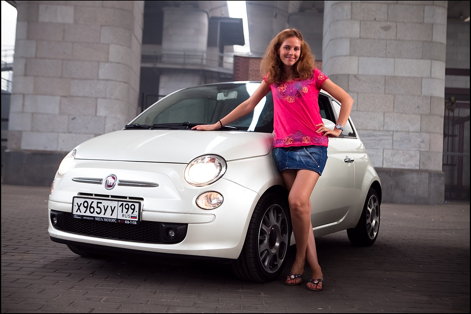 Fiat 500 girl