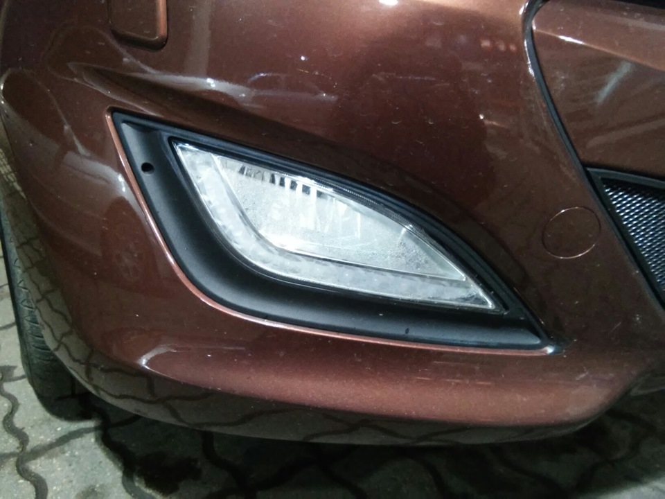 Потеет ПТФ. По гарантии поменяют? — Hyundai i30 (2G), 1,6 л., 2012 года ...