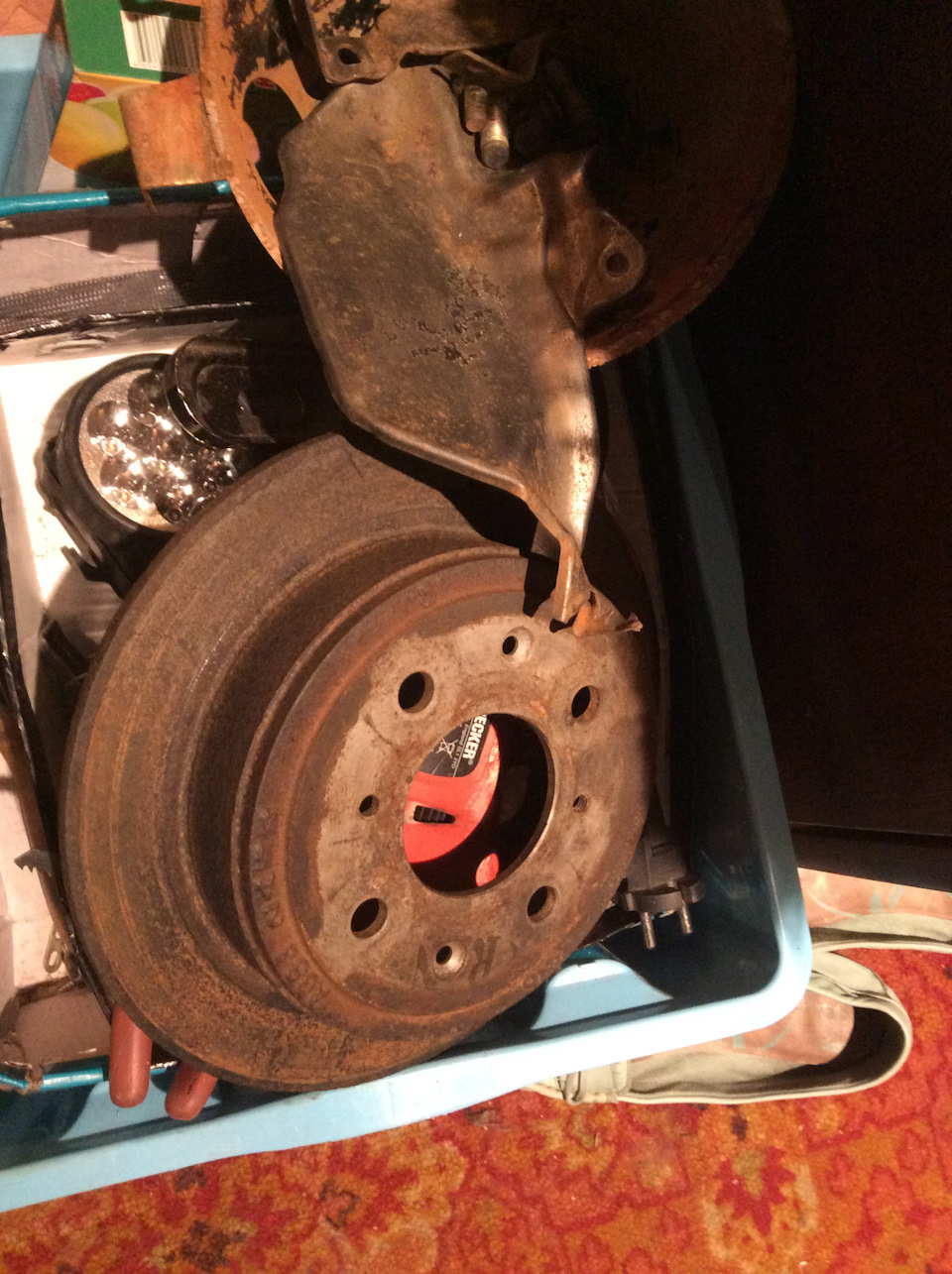 Несколько дней спустя, я конечно же забыл всё это дело загрунтовать :) — Honda Civic (5G)