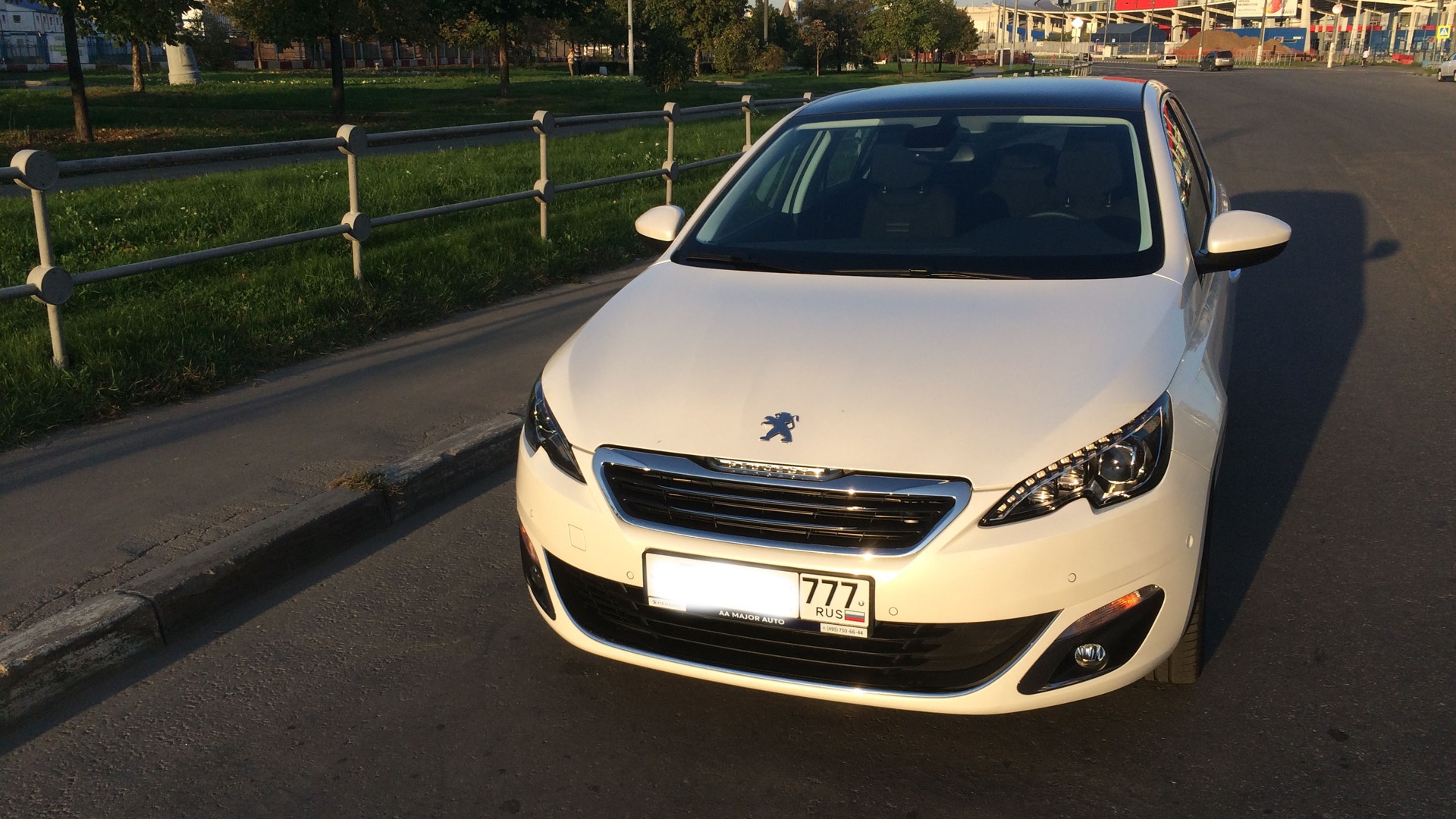 Peugeot 308 (2G) 1.6 бензиновый 2014 | Перламутровый ПЫЖон на DRIVE2