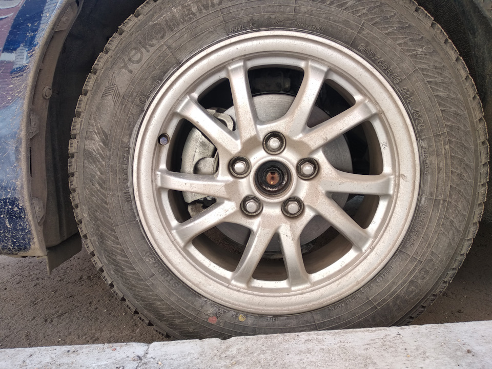 Фото в бортжурнале Toyota Prius Alpha