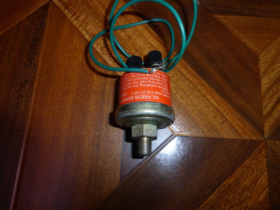 Преобразователь давления масла. — Toyota Land Cruiser 80, 4,2 л, 1993 ...