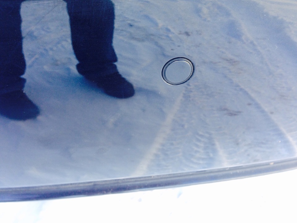 Два — Volkswagen Polo Sedan