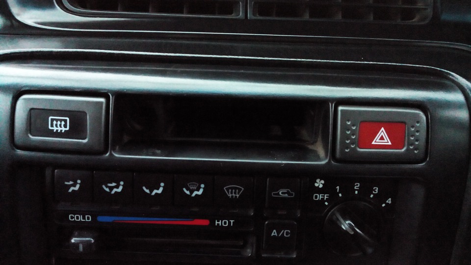 Меняю лампочки в кнопках! — DRIVE2