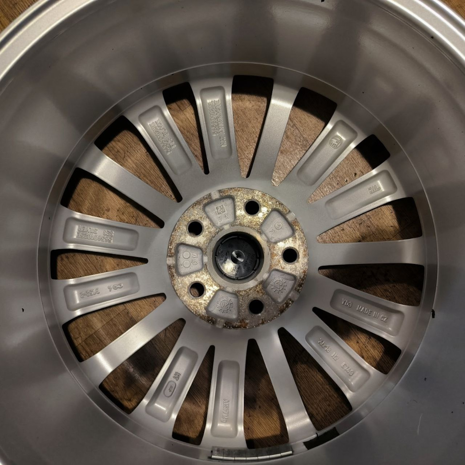Литые диски Шкода 7Jx18 ET43 5x112 на Skoda Kodiaq (1G), Skoda Octavia ...